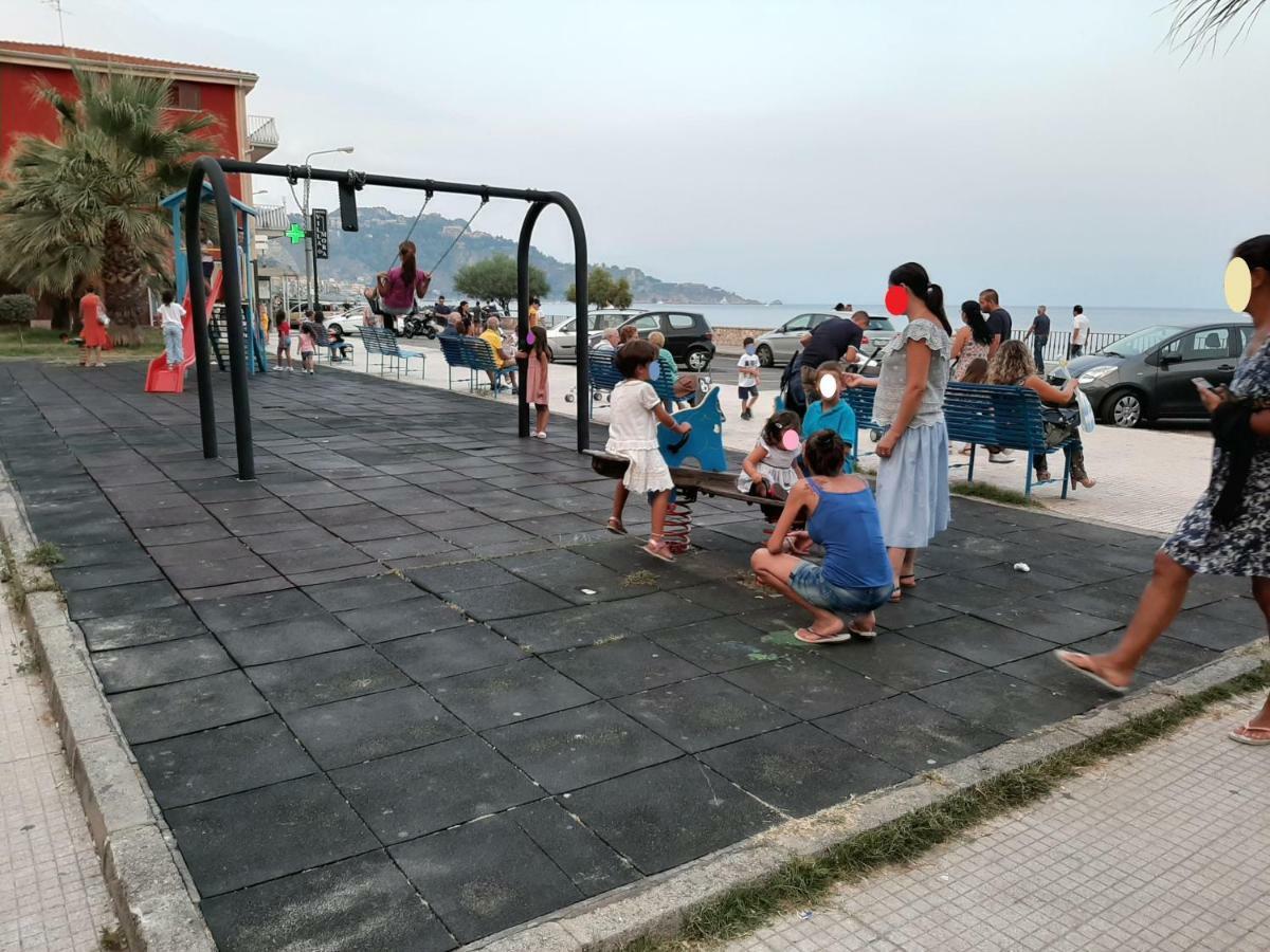 La Casa Nel Vicolo Apartamento Giardini Naxos Exterior foto